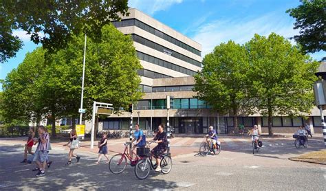 museum het valkhof trekt  voormalig abn amro gebouw nieuws beeldende kunst nijmegen