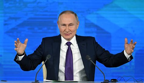Путин в шутку разрешил журналистам кричать на пресс конференции