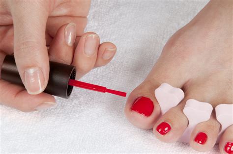 Why You Should Give Your Toenails A Break From Polish