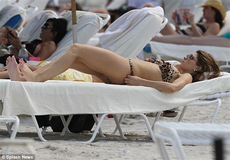 Maria Menounos Hangs Out With Her Beau As She Heats Up Miami Beach In