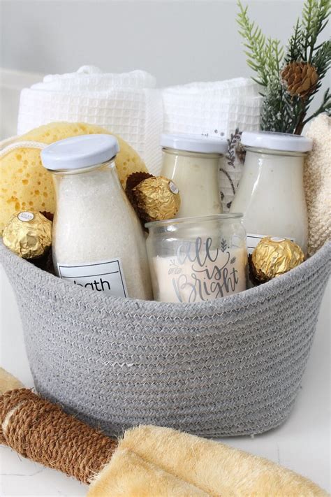 diy spa gift basket holiday gifts  cricut joy clean  scentsible