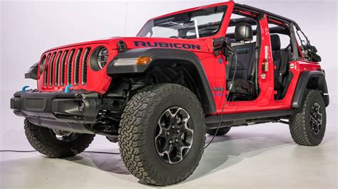 jeep wrangler xe rubicon review electric propulsion  road