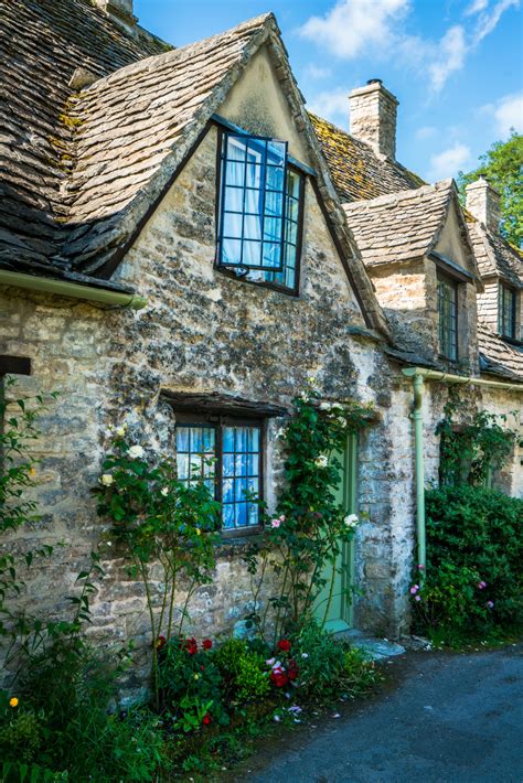 cotswolds bibury england uk how to visit and