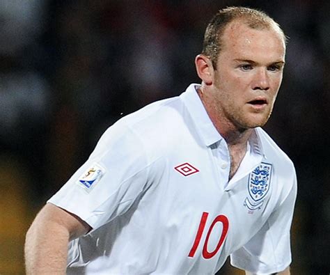 wayne rooney biography facts childhood family life achievements