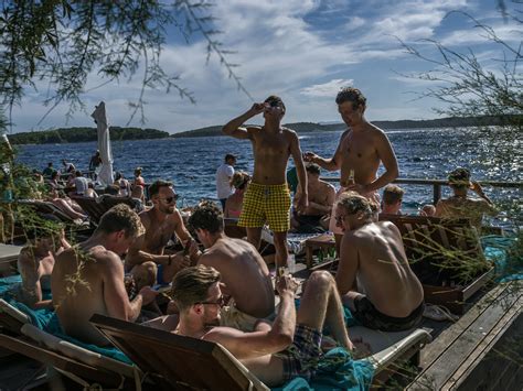 Croatian Island Wants Tourists Who Don’t Behave Badly The New York Times
