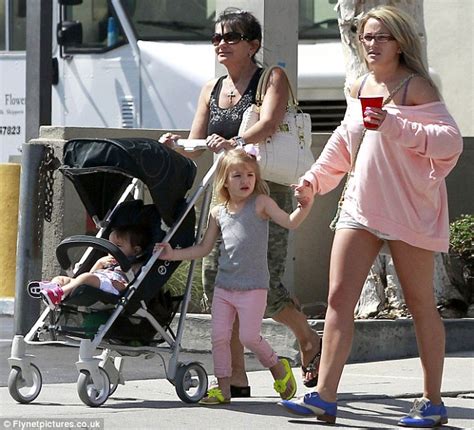 jamie lynn spears s daughter maddie joins mom and grandma spears on a