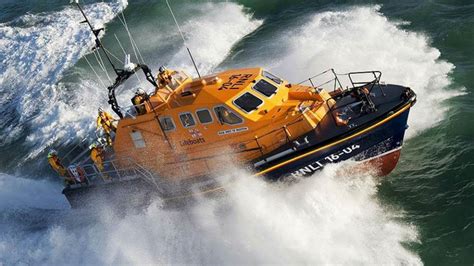 rnli royal national lifeboat assocation mclean scotland