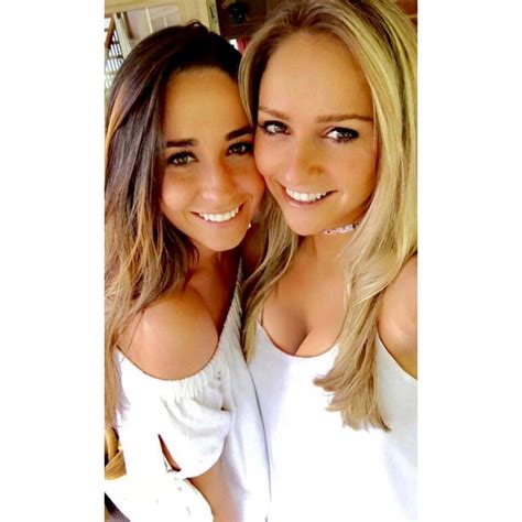 Photos Lesbian Lovers Kicked Out Of Uber For Kissing And Touching