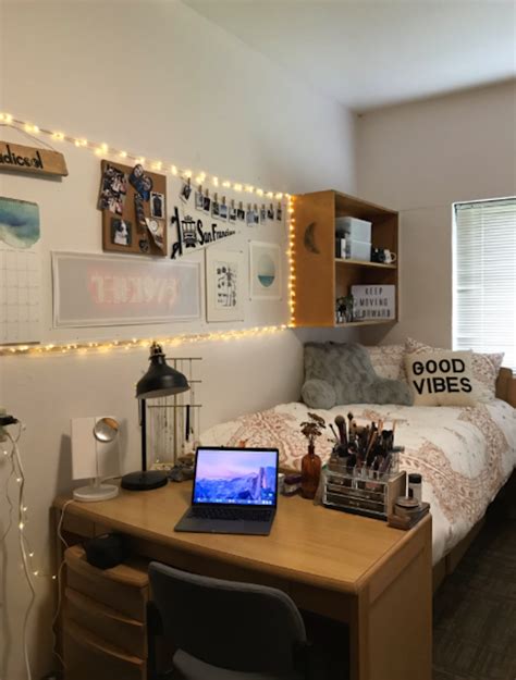 15 insanely cute dorm room transformations to try with your roommate dorm room organization