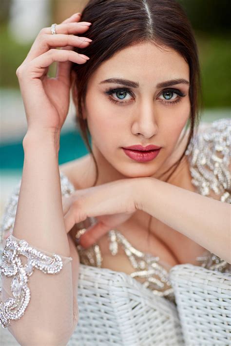 warina hussain bollywood actress actresses hottest photos