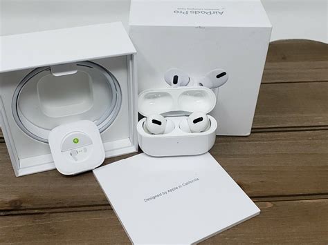 Apple Airpods Pro With Wireless Charging Case White Open Box