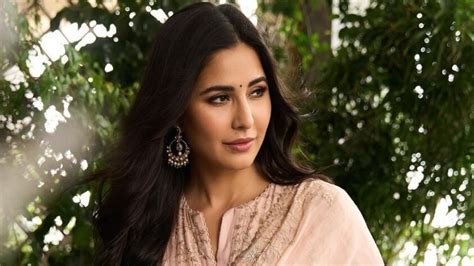 katrina kaif stuns everyone with pic in salwar suit shraddha kapoor