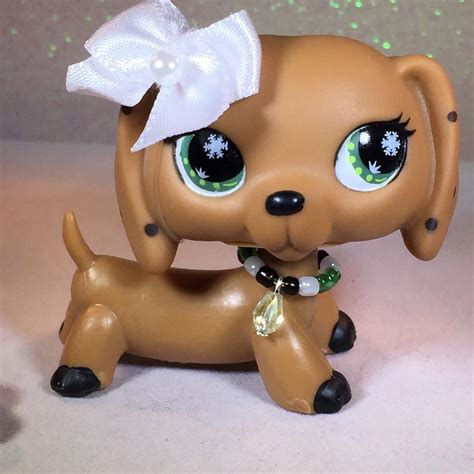 littlest pet shop lps  brown monopoly dachshund dog green