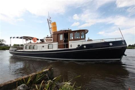 conrad classic  boats yachts  sale