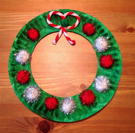 christmas gift ideas preschool christmas crafts christmas wreath