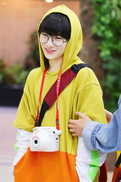 han jisung stray kids images  pinterest