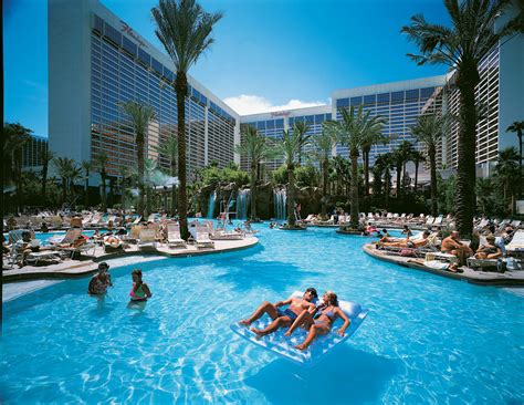 flamingo las vegas cheap vacations packages red tag vacations