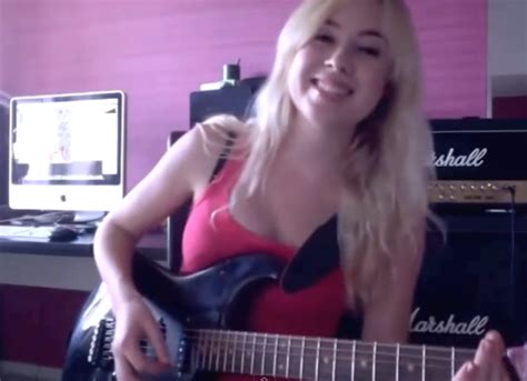 Battle Of The Best Female Guitarists In The World —video Guitar World