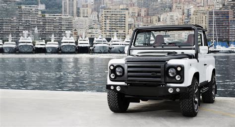 overfinch  making restomod land rover defenders    market carscoops