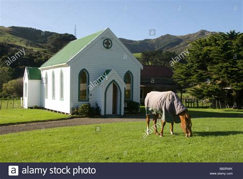 horse   wooden catholic church makara