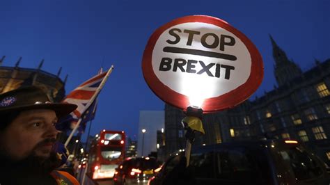 whats  economic toll  britains brexit chaos uk al jazeera