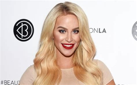 trans youtube star gigi gorgeous opens up about coming out as lesbian