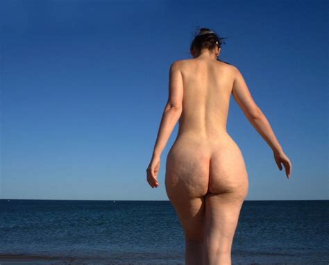 08  In Gallery Alice Big Ass On The Beach Picture 10