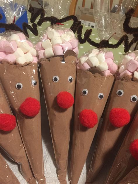 hot chocolate reindeer cones christmas crafts easy christmas crafts