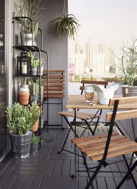 stunning apartment balcony decor ideas   winter magzhouse