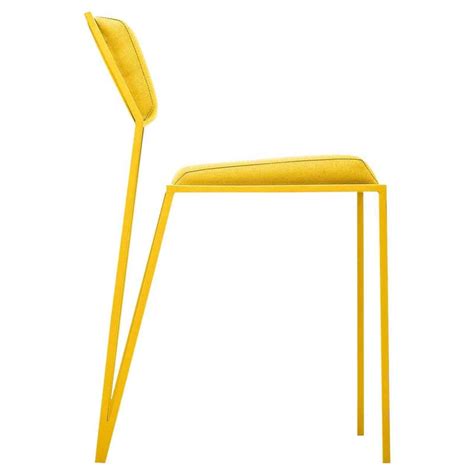 minimalist chair brazilian contemporary style by tiago curioni for