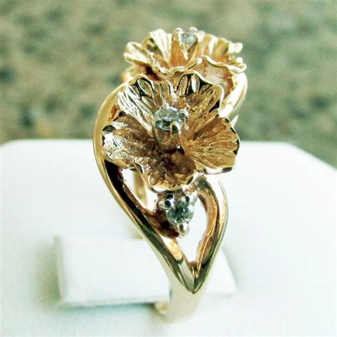 14k yellow gold flower ring with diamonds size 7 1 4 the