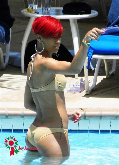 Hot And Spicy Rihanna – Bikini Candids In Barbados