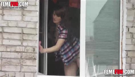 Naked Sweet Mom Washes Window Son Spies On Mommy Naked In