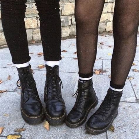 pin        boots dr martens outfit fashion