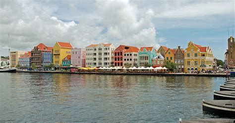photo willemstad curacao holiday handelskade clouds quay colored houses hippopx