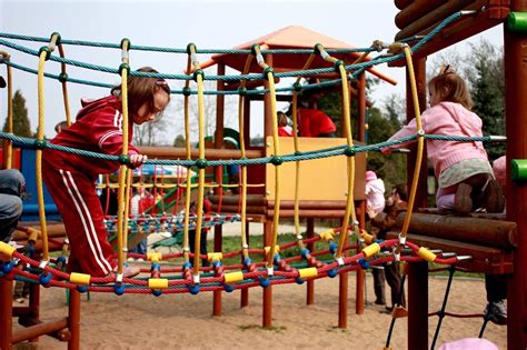 importance  recess  letting kids play