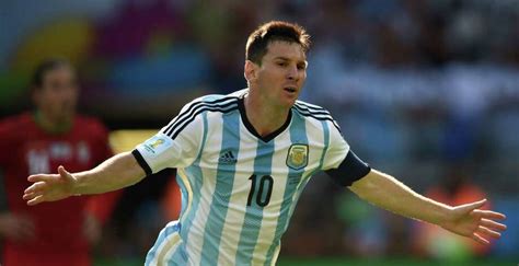 world cup messi gives argentina 1 0 win over iran houston chronicle