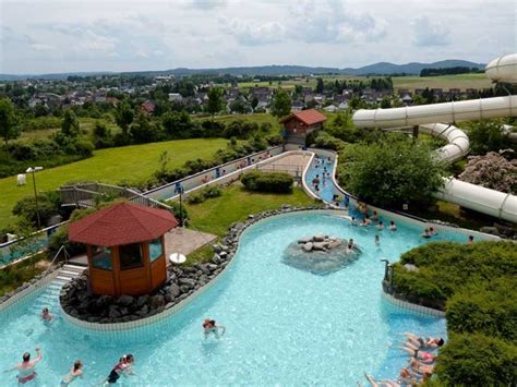 bijzondere hotels  duitsland met buitenzwembad