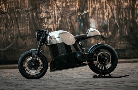 highly caffeinated  fastest cafe racers   return   cafe racers