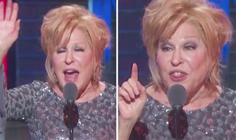 tony awards 2017 bette midler rages on stage after best actress win theatre entertainment