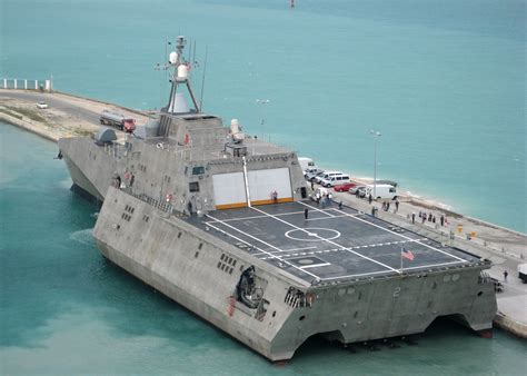 fileus navy     uss independence lcs  arrives  mole pier  naval air