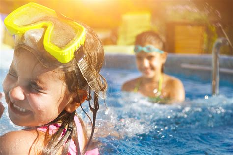 fun   sun  tips  swimming safety