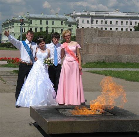Russian Wedding Traditions Brides And Grooms Enjoy