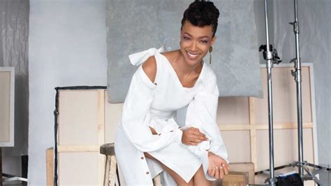 sonequa martin green is a black woman who knows what its