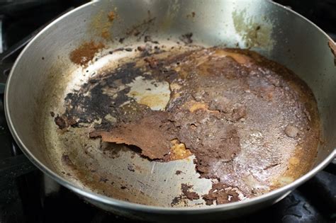 ways  clean  burnt pan   clean  scorched pan hgtv