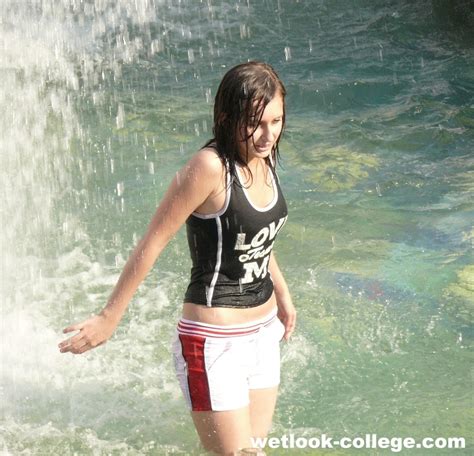 Wetlook And Candid College Girls Sexy And Candid College Girls