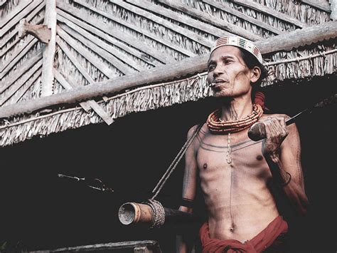 sejarah mentawai suku tua penguasa lautan tagar