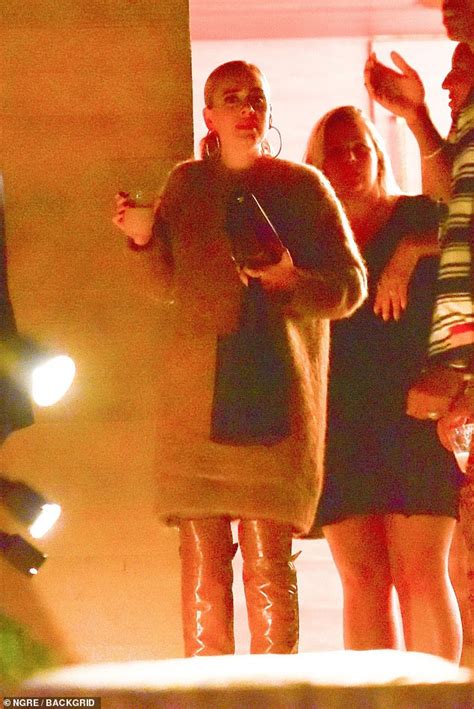 Adele Shows Off Her Impressive Weight Loss As She Enjoys A Swanky