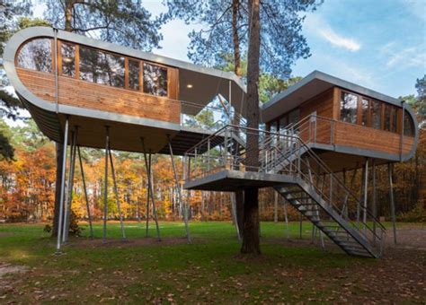 modern treehouses childhood dream turned   luxury getaway decoist