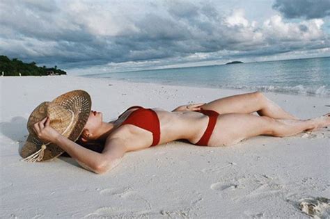 What Rainy Season Arci Wows With Bikini Bod In Beach
